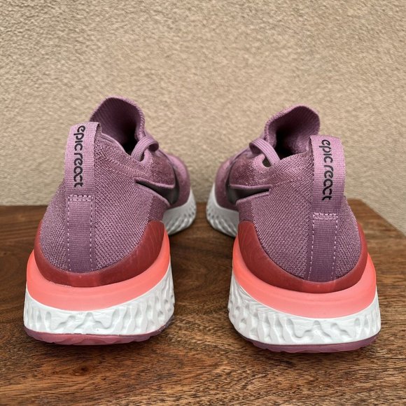 Nike Epic React Flyknit 2 Plum Dust Low Top Running Shoes BQ8927-500 Womens NEW - Picture 4 of 7